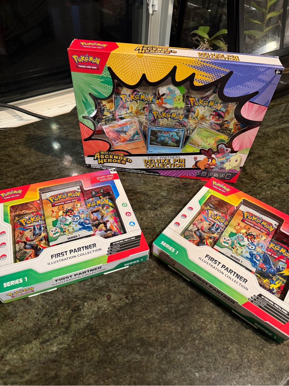 Pokemon bundle - Picture 2 of 4